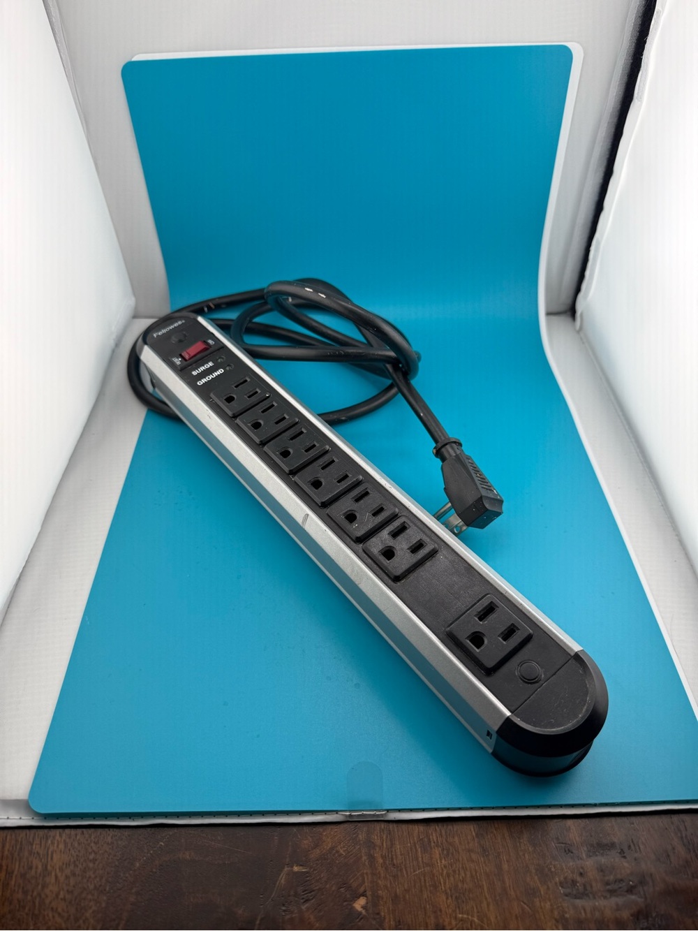 Fellowes Heavy Duty 7 Outlet Metal Surge Protector Power Strip 99081